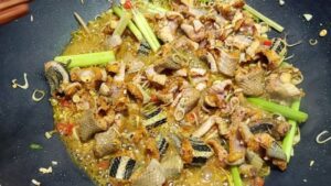 thịt rắn kỵ với món gì