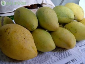 xoài chín cây