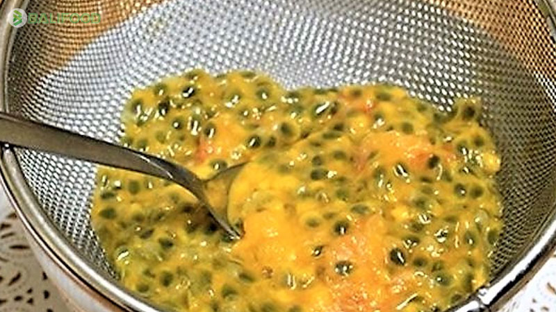 Cách làm sữa chua chanh dây thơm ngon, dẻo và không bị kết tủa